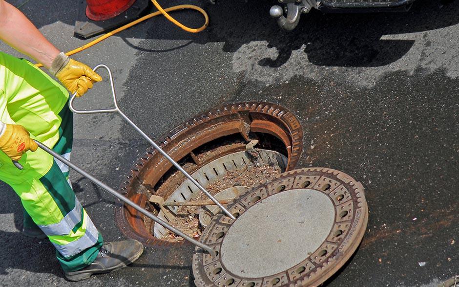 débouchage égout Paris 20